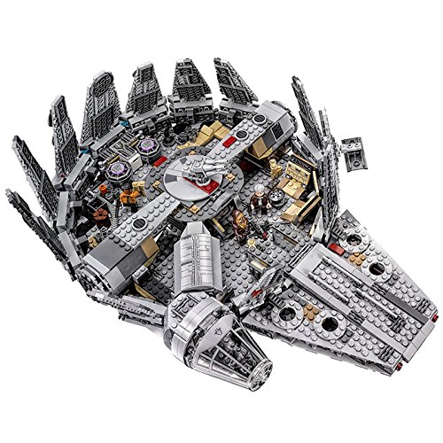 LEGO Star Wars 75105 Millennium Falcon c