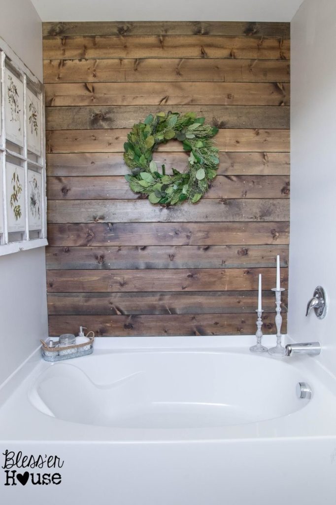 Wood wall in bathroom blesserhouse